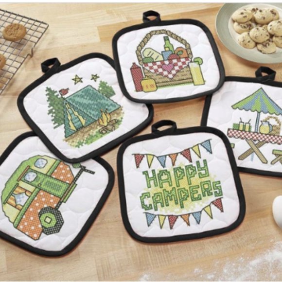 Herrschners Happy Campers Pot Holders for Cross Stitch - New - Picture 1 of 5